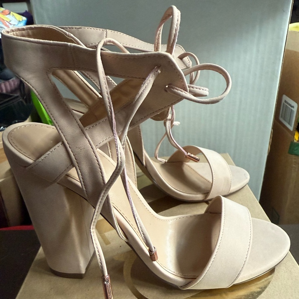 Light Pink Strap Suede Heel/ Size 7